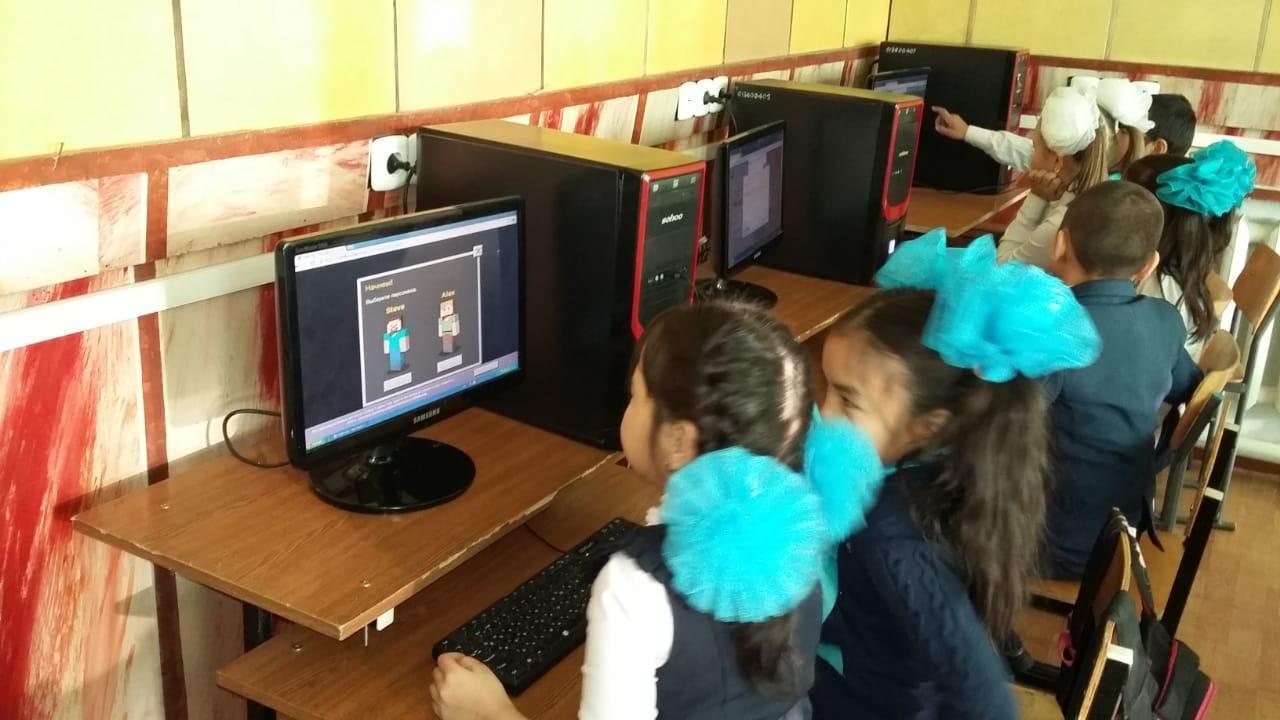 2018 жылдың 3-9 желтоқсан аралығында Ж.Сыдықов атындағы орта мектепте 3-11сынып оқушылары арасында «Код сағаты 2018» акциясы өткізілді.