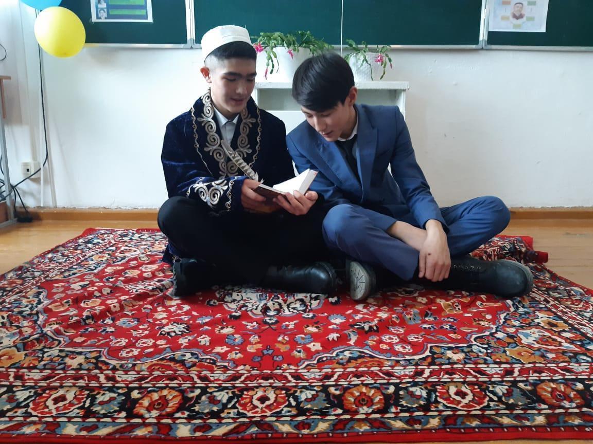 "Абайды оқы таңырқа" - сыныптан тыс